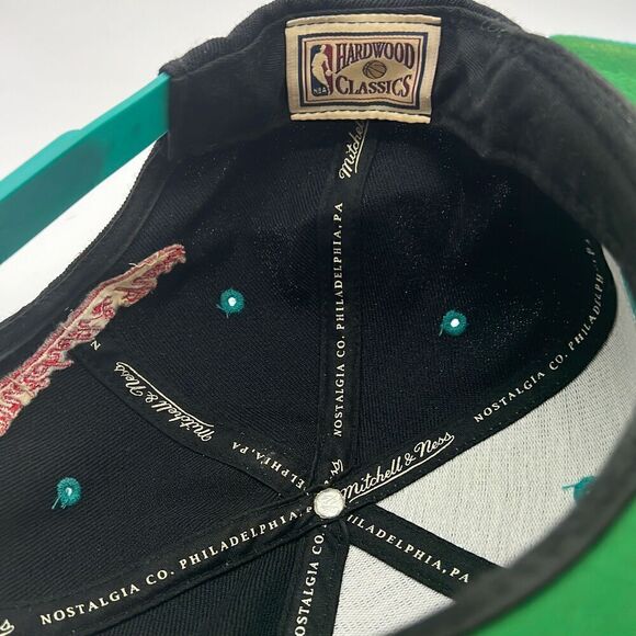 NBA Vancouver Grizzlies Cap, Mitchell‎ & Ness, Snapback, Hardwood Classics - Picture 6 of 6